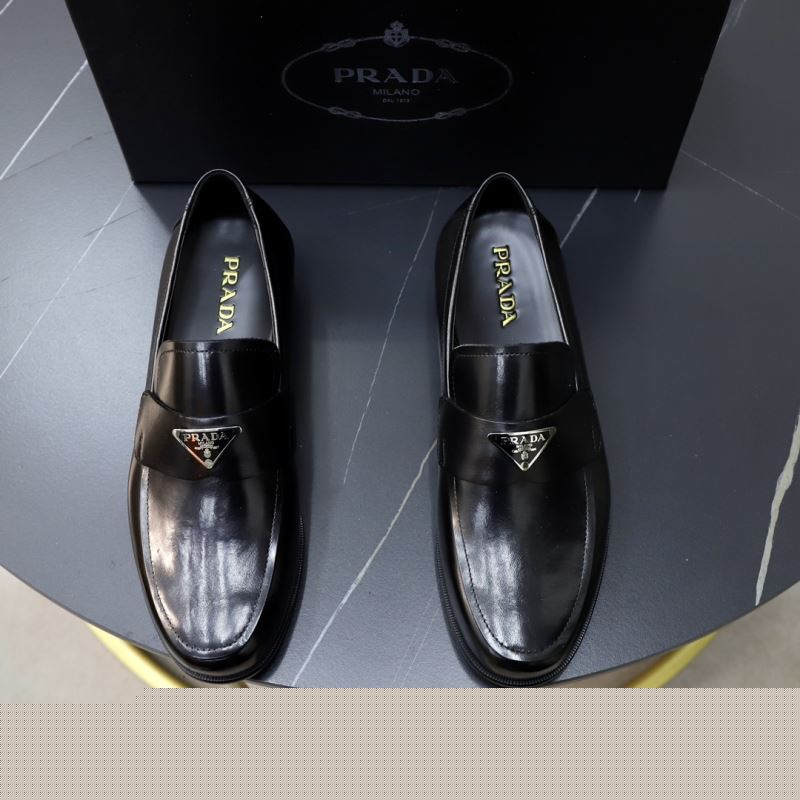 Pra*a leather shoes